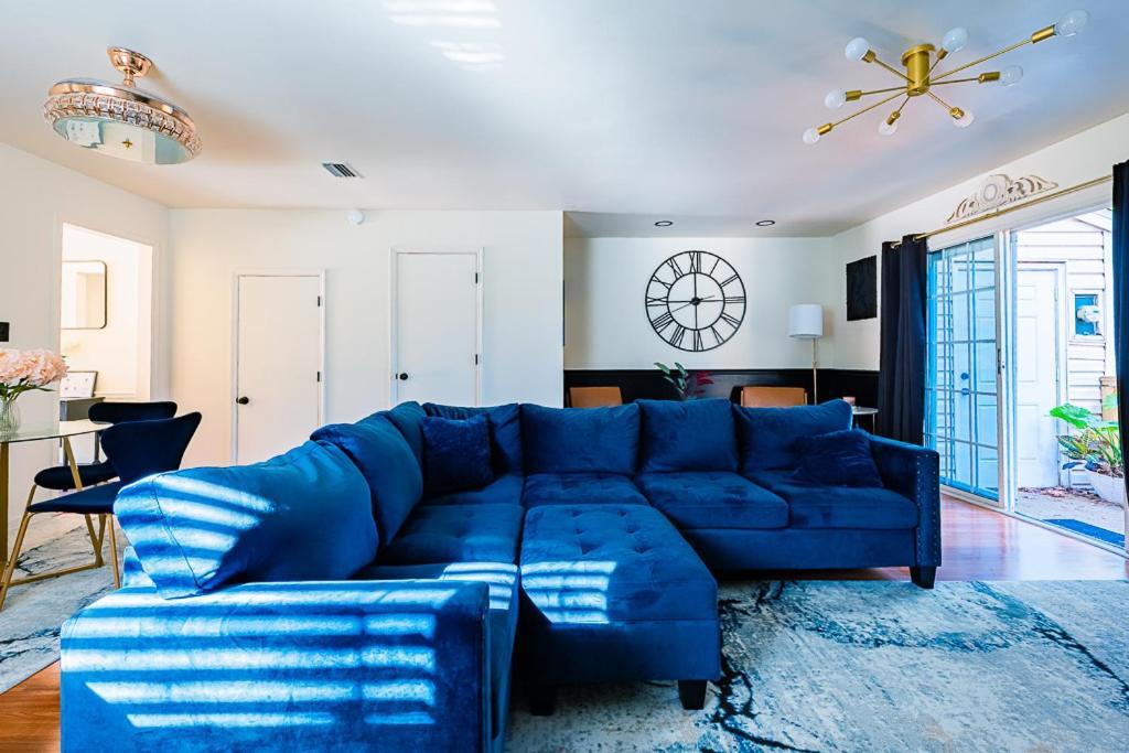 Elegant Townhome Retreat With King Bed Near I-10, Capitol, Fsu & Famu Hébergement de vacances