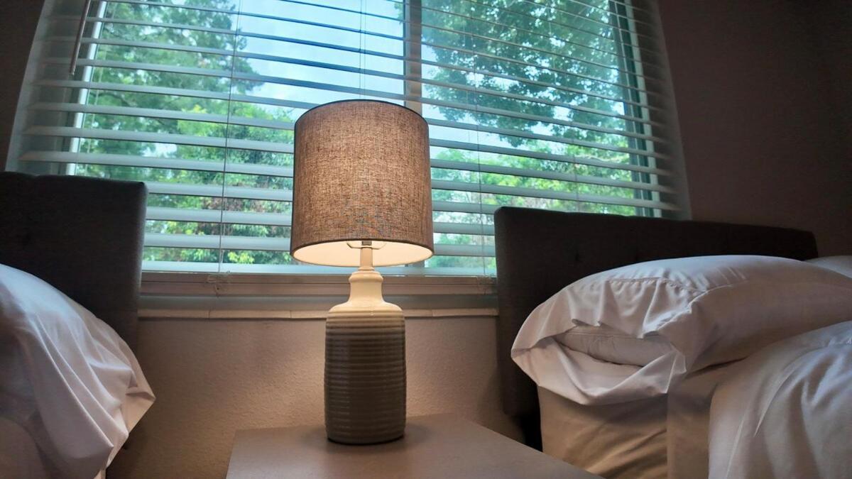 Hébergement de vacances Elegant Townhome Retreat With King Bed Near I-10, Capitol, Fsu & Famu Tallahassee